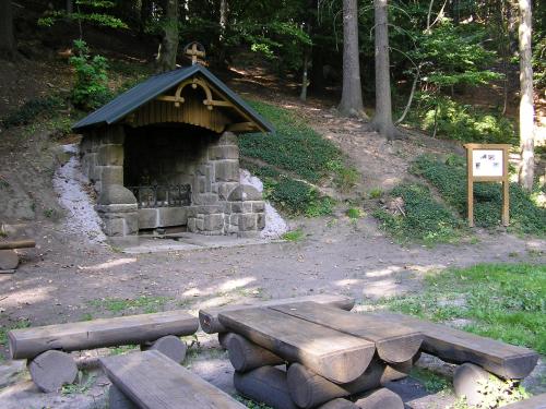 Petříkovice, studánka